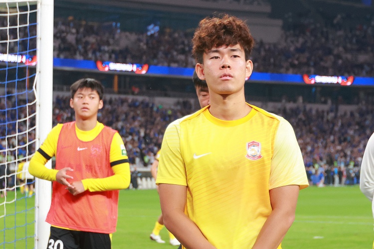 体育平台-曾是希望之星！何小珂迎来22岁生日，至今国内联赛0进球