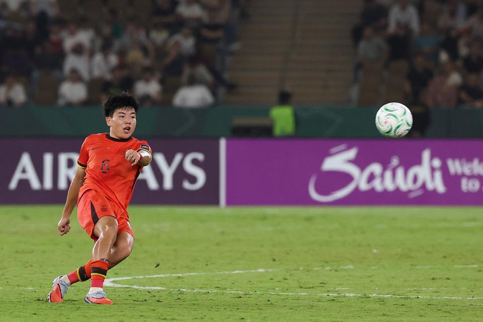 狼队官宣徐彬外租英甲队 最快7日晚迎首秀 仍可适时归队踢U21联赛